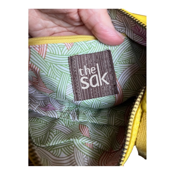 The Sak Iris Leather Crossbody Bag in Bright Lemon Yellow - Picture 7 of 16